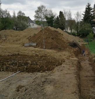 Graben für L-Steine