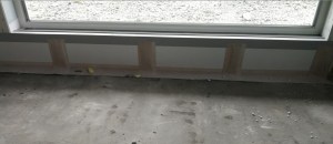 Dichtung unter Fenster