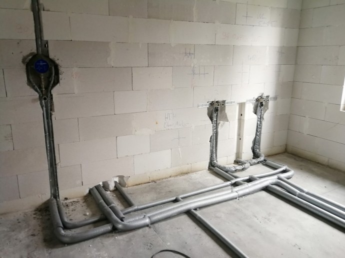 Sanitär Löcher Bad