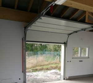 aufhängung kleines garagentor