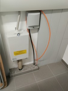 Podest Technikraum fliesen