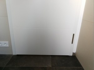 Wandfliesen Bad an Tür anfliesen