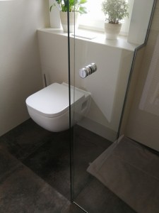 Duschwand richtig eingebaut