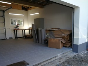 Garage als Werkstatt und Pappenlager